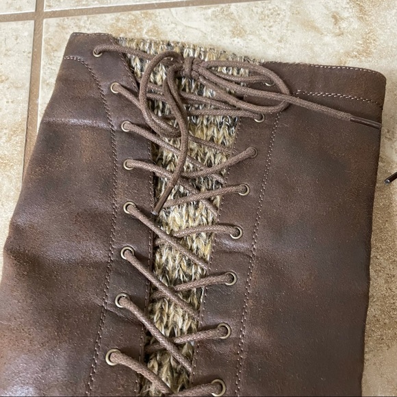 Boots - Picture 2 of 8